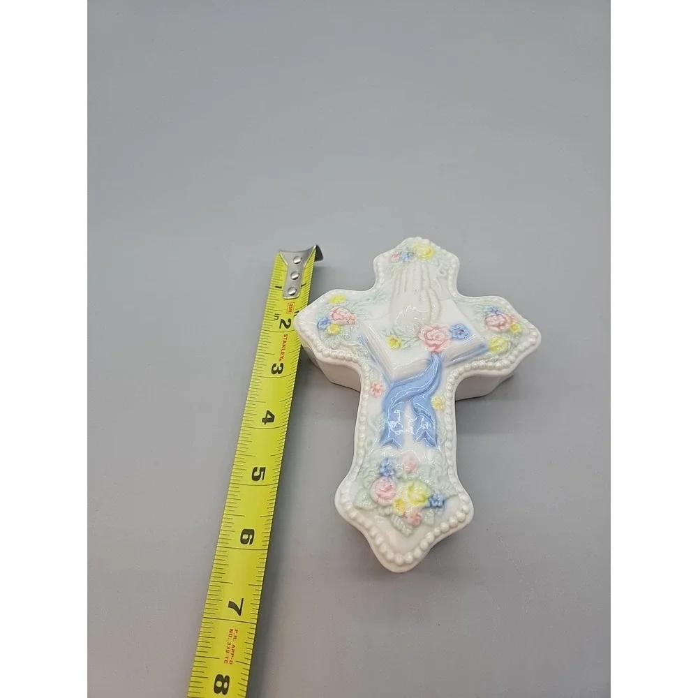 Porcelain Cross Shaped Box 5.5